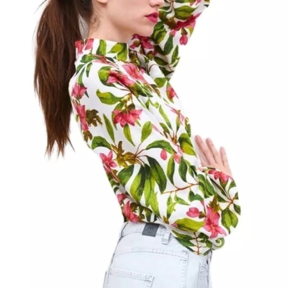 🚫 ZARA Floral Print Women's Top - White and Green Oversized XS Linen - Picture 3 of 6